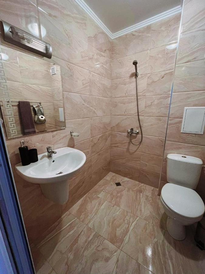 Lovely Studio Apartment On The Beach Бургас Екстериор снимка